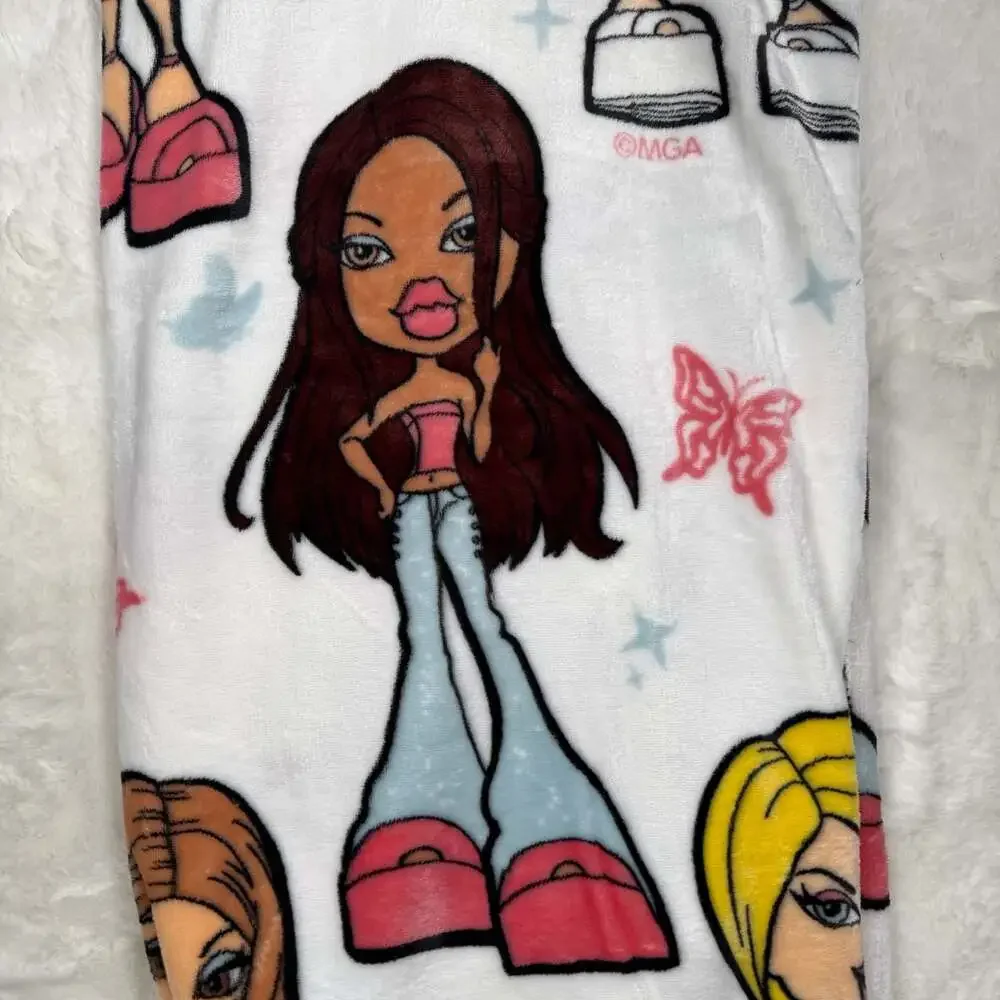Bratz Soft Plush Throw Blanket